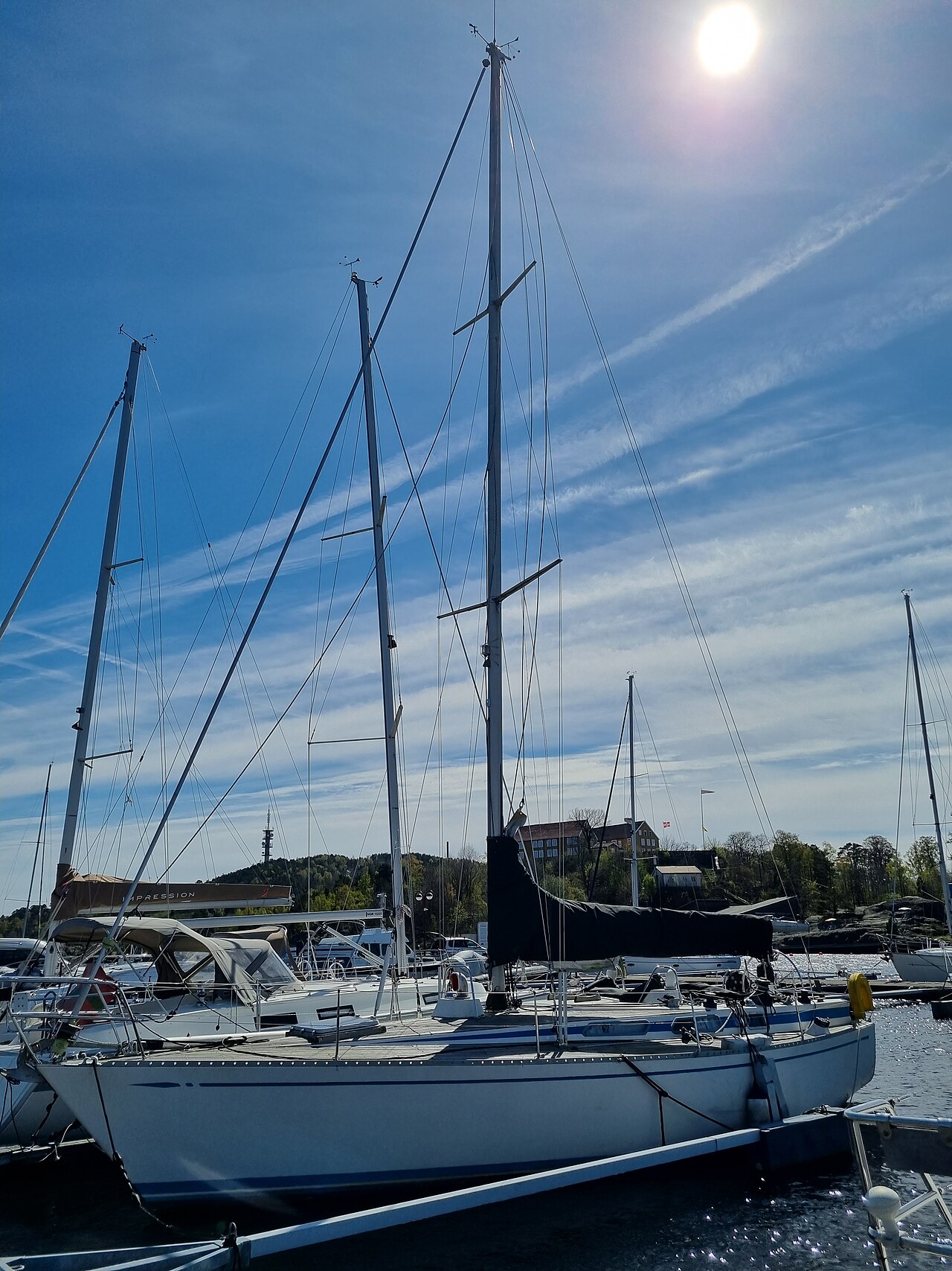 Swan 371 en Kristiansand. Los Swan clásicos de los 80 definieron una estética
