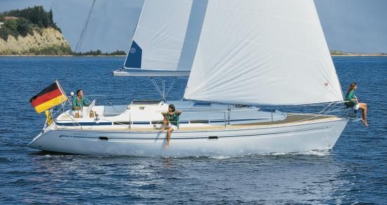 Bavaria 37