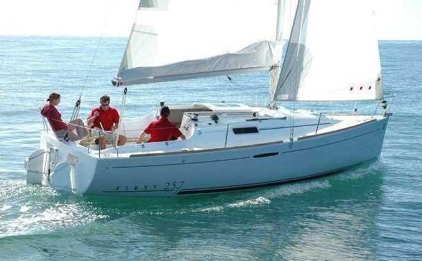 Beneteau First 25.7
