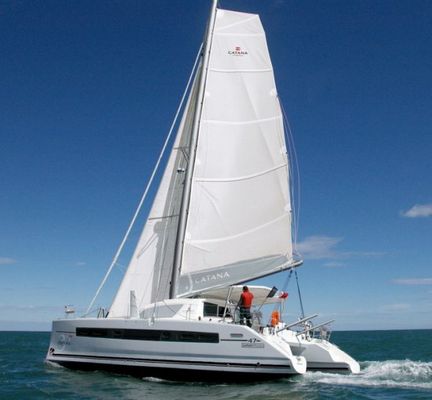 Catana 47