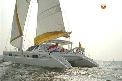 Catana 521