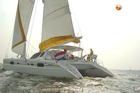 Catana 521