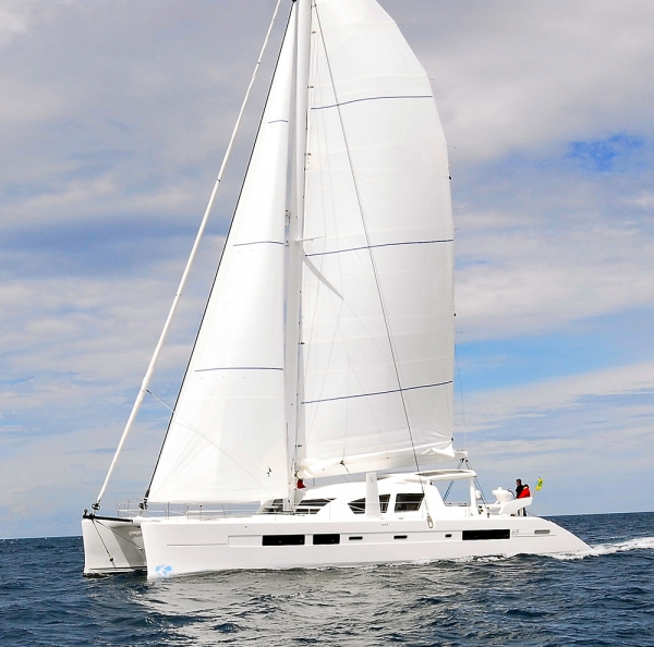 Catana 65