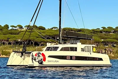 Catana 651