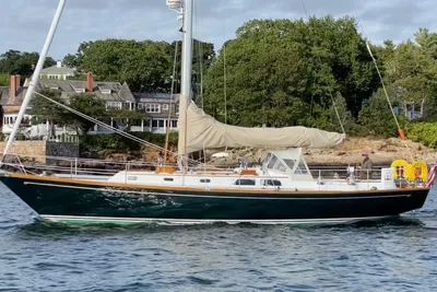 Hinckley 42 Competition