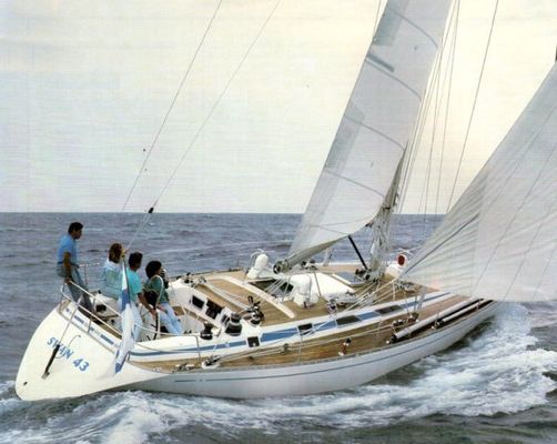 Holland Swan 43