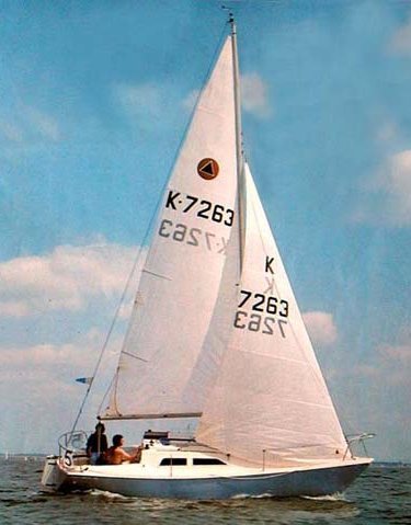 Hunter Delta 25