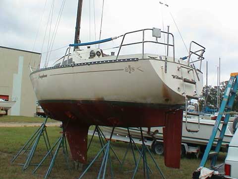 Islander Bahama 28